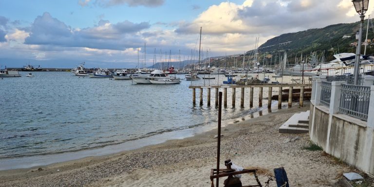 Nuovo pontile a Vibo Marina, l’Autorità portuale revoca la concessione all’associazione