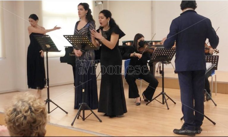 Dall’Ucraina a Vibo Marina: al Vespucci il concerto delle tre soliste del teatro di Odessa