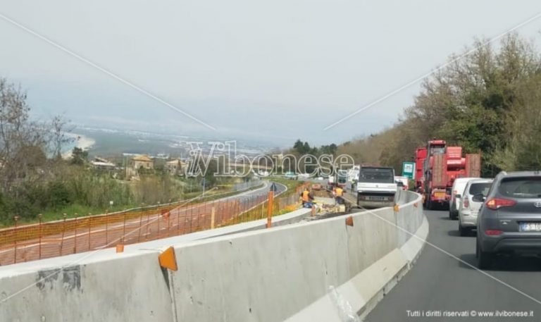 Incidente tra Sant’Onofrio e Pizzo, coinvolti due mezzi: disagi lungo l’A2