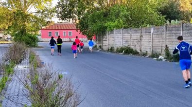 Vibo Valentia: la pista di atletica non c’è e i ragazzi si allenano per strada