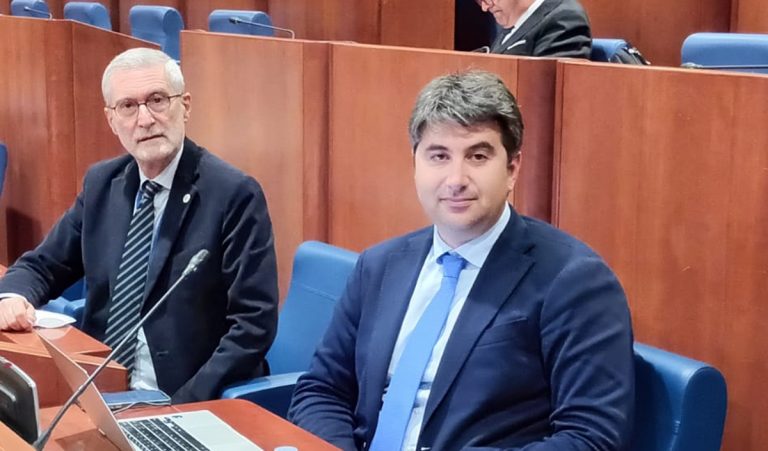 Regione, proroga per sale slot in Calabria, Lo Schiavo e Laghi votano contro