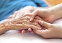 Assistenza domiciliare, l’Ats di Vibo vara il progetto Home care premium 2025-2028: si cercano figure professionali. Ecco i dettagli