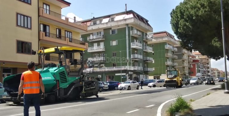 Vibo e il Giro d’Italia: si aspetta sino all’ultimo giorno per l’asfalto ed il traffico va in tilt