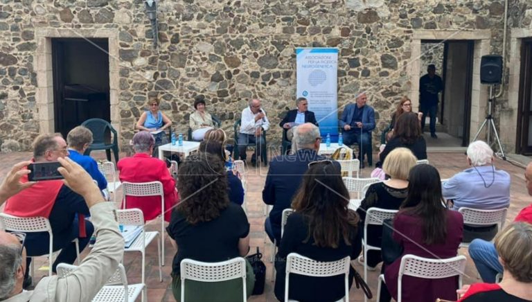 Pizzo, il castello Murat ospita il primo incontro dei “Caffè Alzheimer”