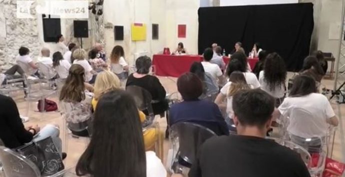 Festival dei 5 colori, a Tropea si parla di salute e alimentazione: premio a Piero Angela