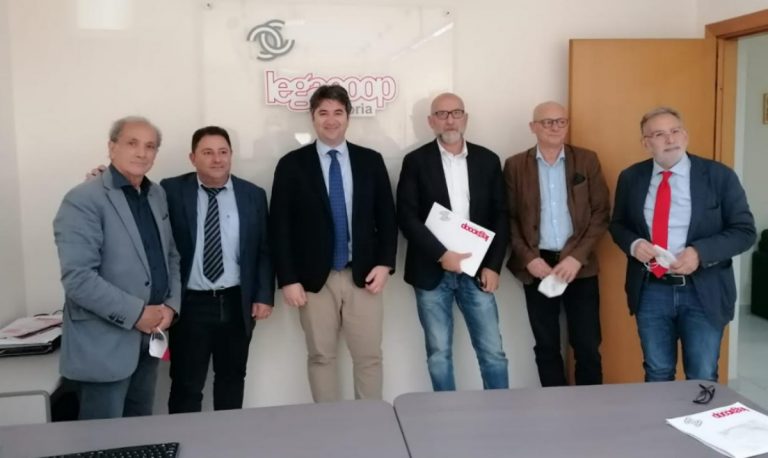 Cooperative di comunità, a Catanzaro l’incontro tra Lo Schiavo e i vertici Legacoop