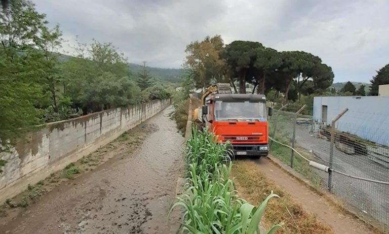 Bivona, avviata la pulizia del torrente Sant’Anna