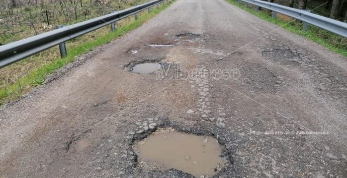 Provinciali “colabrodo”, il sindaco di Nardodipace a Solano: «Lavori fatti male, è una vergogna»