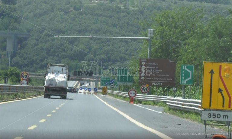 Dieci chilometri di passione: da Pizzo a Sant’Onofrio l’autostrada è una via crucis -Video