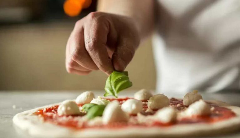 Pizza bit competition, Tropea regala i primi tre finalisti