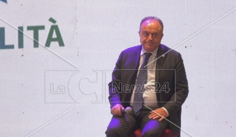 Il procuratore Nicola Gratteri alla politica: «Fase di profondo oscurantismo»