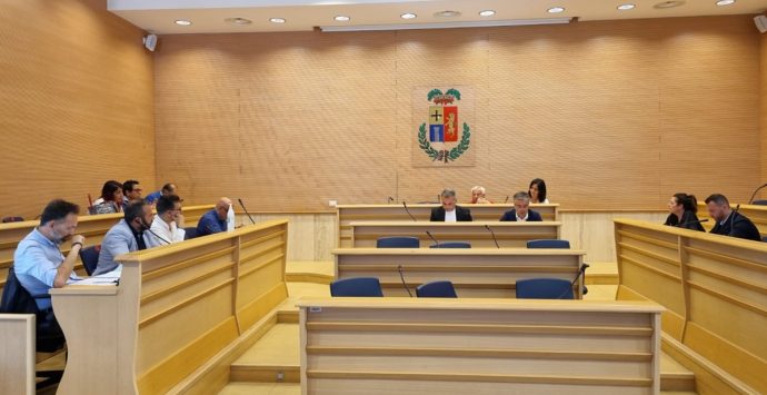 Provincia di Vibo Valentia, il Consiglio approva il rendiconto finanziario
