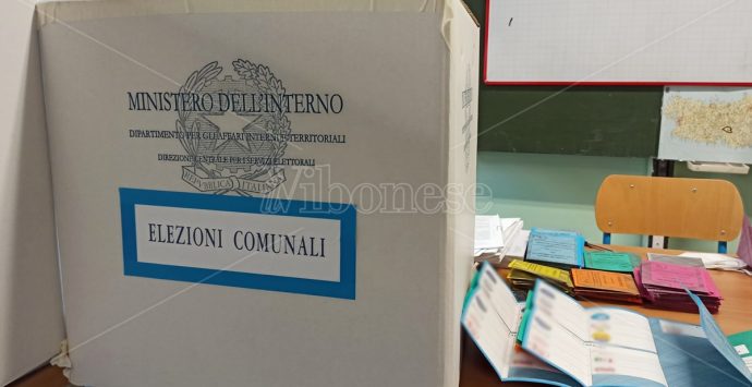 Comunali, in Calabria 9 sindaci già eletti: a Fabrizia riconfermato Fazio
