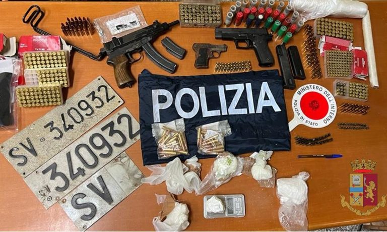 Armi, munizioni e droga in un terreno: sequestro della polizia nelle Preserre