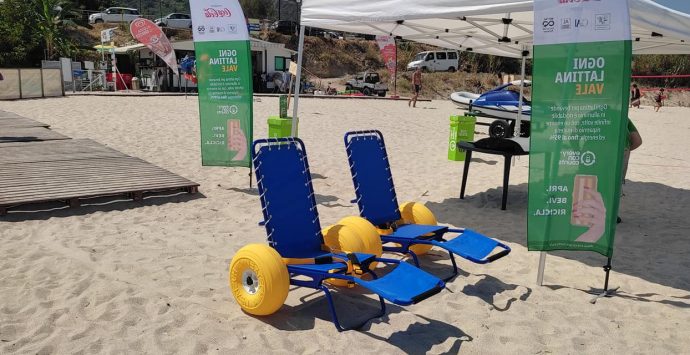 Spiagge più inclusive nel Vibonese: l’Ats acquista sedie Job per le persone disabili