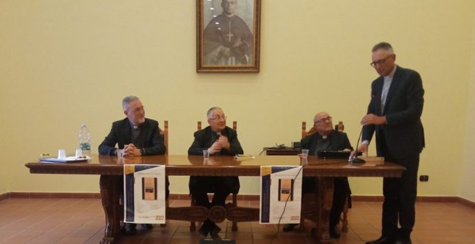 Presentato a Mileto il libro di monsignor Renzo sulla storia millenaria della città