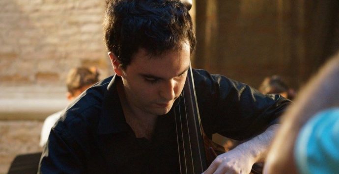 Il musicista vibonese Andrea Brissa accede al prestigioso catalogo di “String Virtuoso”