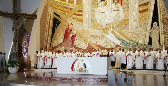 Apertura chiesa di Natuzza Evolo, il sindaco: «Saremo fedeli al suo messaggio d’amore»