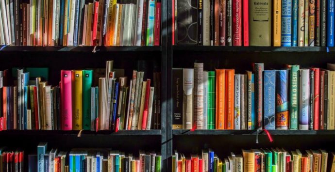 Contro il caro-libri a Briatico nasce il progetto della libreria solidale