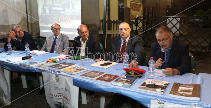 Mileto rende omaggio alla storia delle Ferrovie Calabro Lucane con l’intitolazione di un piazzale -Video