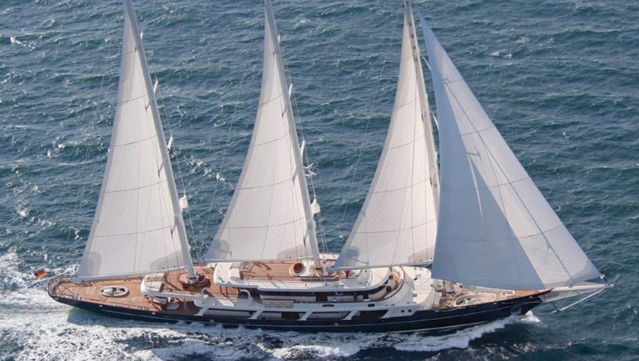 yacht vibo marina 2023