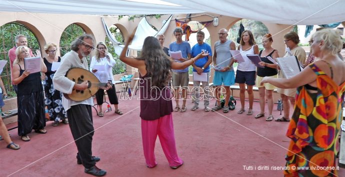 A Capo Vaticano un laboratorio delle musiche mediterranee e del buon cibo