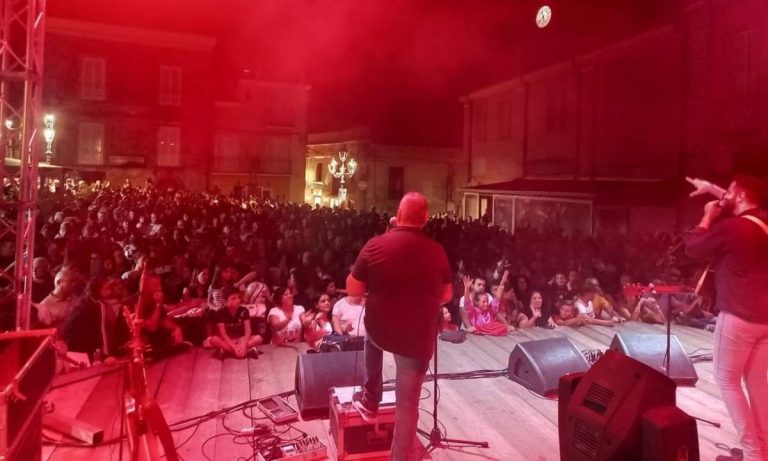 Successo a Nicotera per la Notte bianca: «Puntiamo ad avere turismo 12 mesi all’anno»