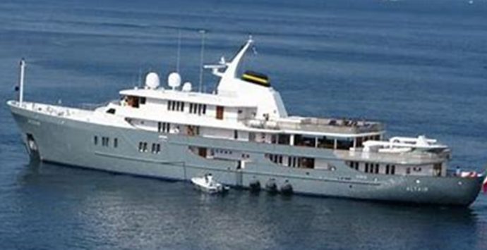 Maxi yacht a Vibo Marina: dopo Valentino arriva Diego della Valle con “Altair III”