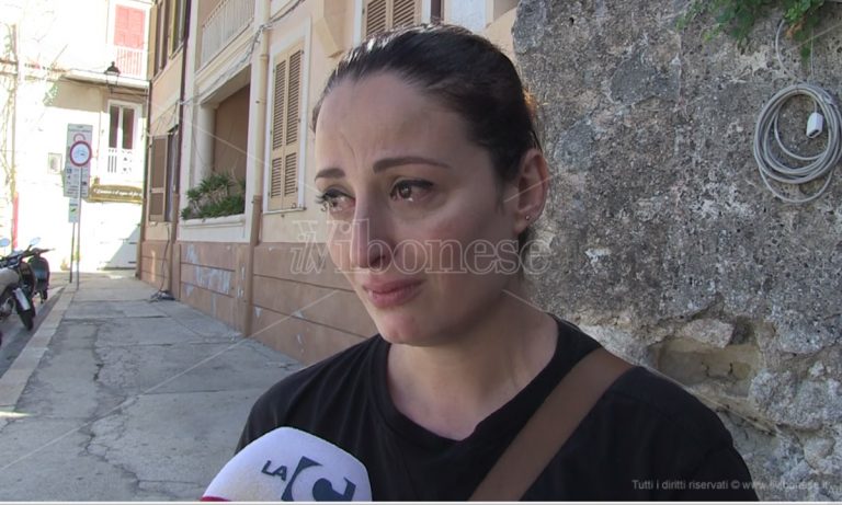 Infermieri (non) per caso: ecco come due turisti hanno salvato la vita di uomo colpito da infarto a Tropea -Video