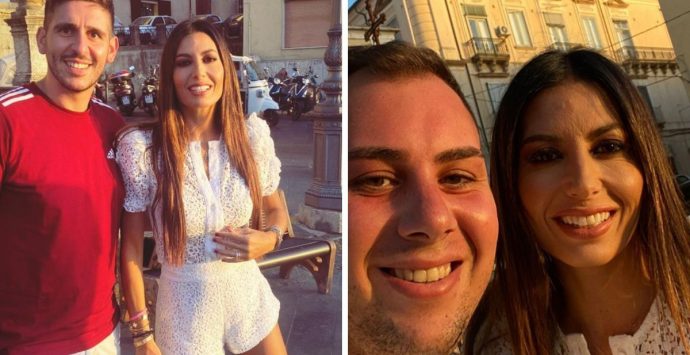 Pizzo, Elisabetta Gregoraci passeggia nel centro storico e cattura l’interesse dei fan