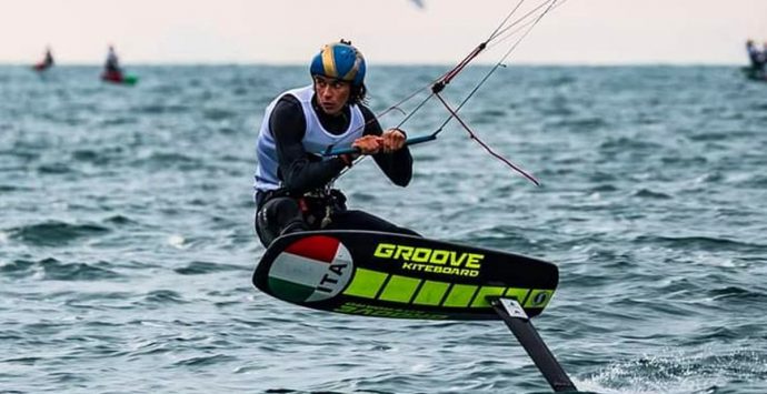 Campionato italiano di Kite foil, podio per l’atleta calabrese Flavio Ferrone