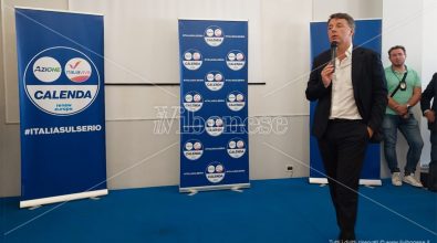 Renzi arriva in Calabria: «Reddito di cittadinanza? Meglio creare posti di lavoro»