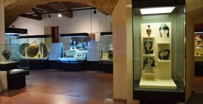 Al Museo archeologico la storia millenaria di Vibo attraverso quattro reperti