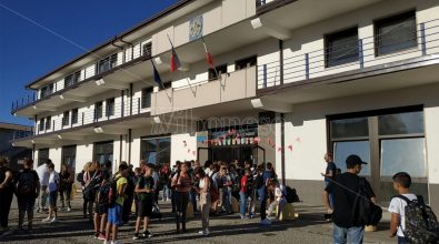 Primo giorno di scuola a Vibo Valentia, tra gioia e caos – Video