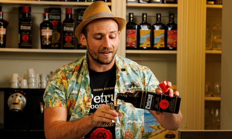 La distilleria Caffo apre le porte al miglior bartender dei Paesi Bassi