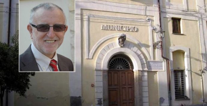 Comune di Tropea, L’Andolina: «Morra ha ragione, intervenga la Prefettura. Fatti gravi e inquietanti»