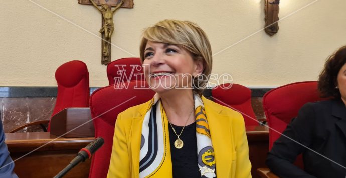 Vibo, Lorenza Scrugli: «Il sindaco spaccia l’insuccesso dell’ordinarietà come opera meritoria»