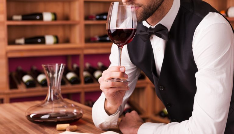 Anche a Vibo e Tropea i corsi di qualificazione professionale per sommelier