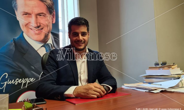 Obbligo di applicare il salario minimo per le imprese che lavorano con il Comune di Vibo, il plauso del deputato Tucci (M5s): «Al passo con le realtà più avanzate»
