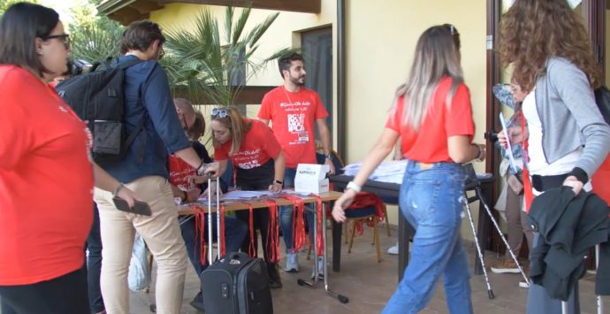 Giovani con sclerosi multipla di Calabria e Sicilia si ritrovano a Pizzo -Video