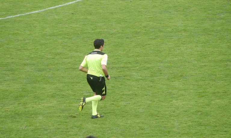 2ª categoria, si comincia male: colpito l’arbitro della gara Zungri – Sant’Onofrio