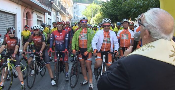 Ciclisti da tutta la Calabria a Monterosso per la “Bec Madonna del Rosario” – Video