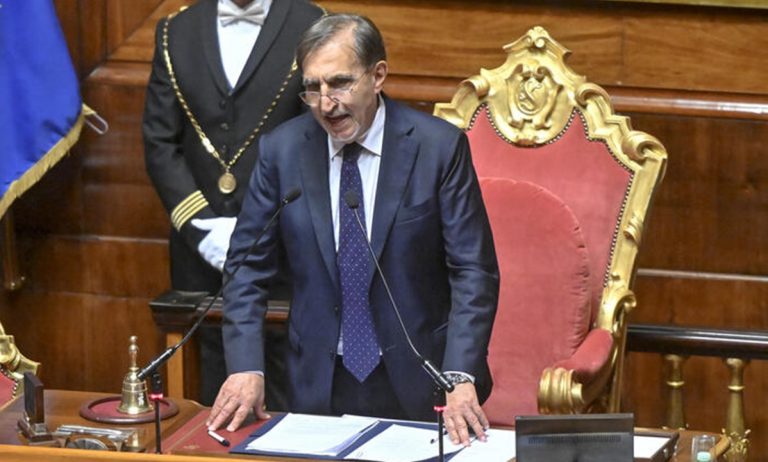 Ignazio La Russa eletto presidente del Senato ma senza i voti di Forza Italia