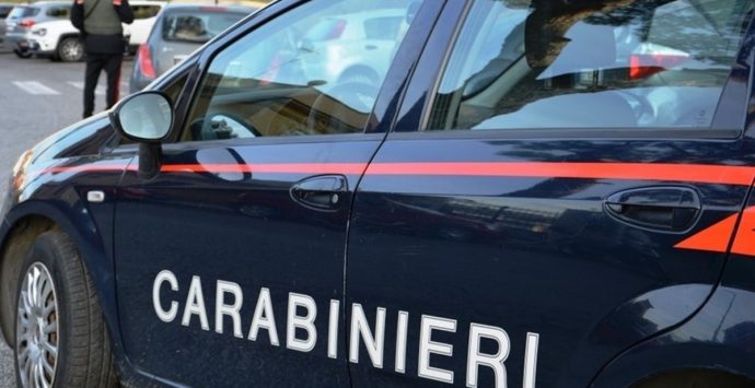 Anziano muore nel Vibonese: ignoti gli devastano la casa in cerca di preziosi