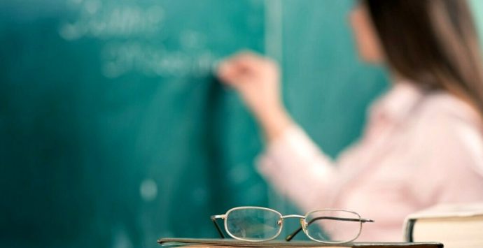 «La scuola tra istruzione, formazione, educazione e nuovi tempi. E al Ministero?»