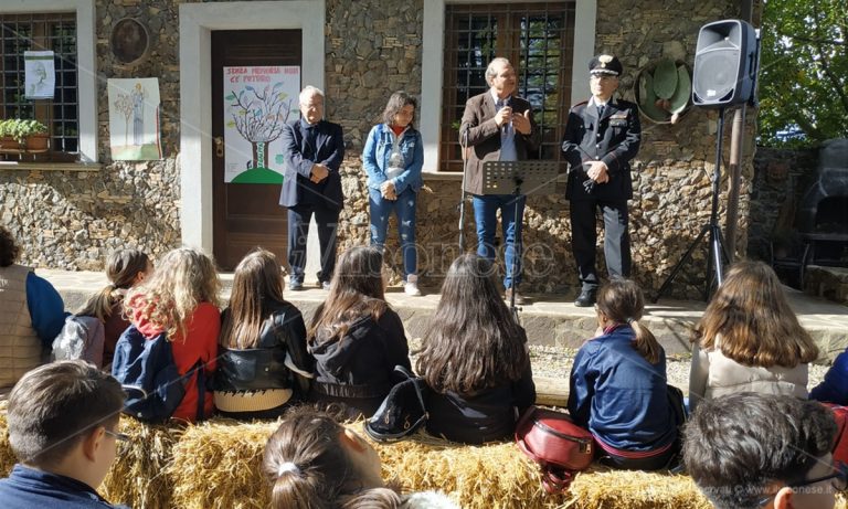 L’albero di Falcone mette radici alla fattoria didattica “La Goccia” di Vibo – Video