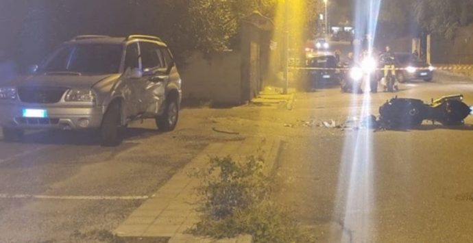 Grave incidente stradale in Calabria: perde la vita un centauro