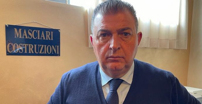 ‘Ndrangheta, scorta revocata a Pino Masciari: «Come sempre la Calabria tace»