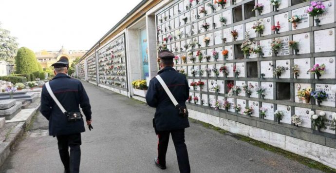 Cimitero degli orrori anche a Cittanova, 70 indagati