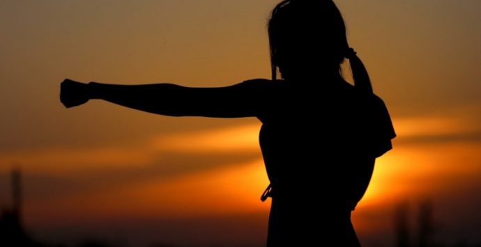Violenza sulle donne, alla Tropheum karate lezione gratuita di autodifesa